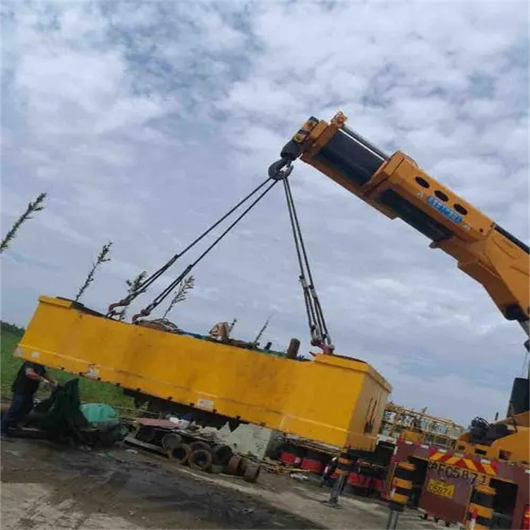 莘县随车吊吊集装箱怎么吊